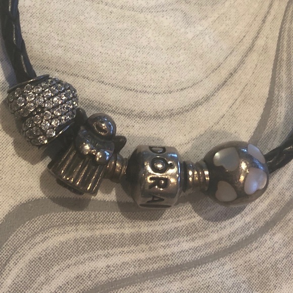 Pandora bracelet with charms - Picture 5 of 6